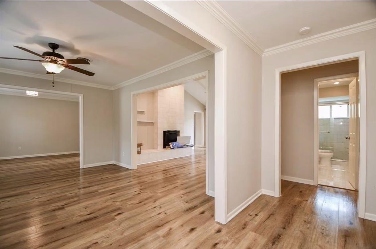 Photo 7 of 10706 Inwood Drive, Houston, TX