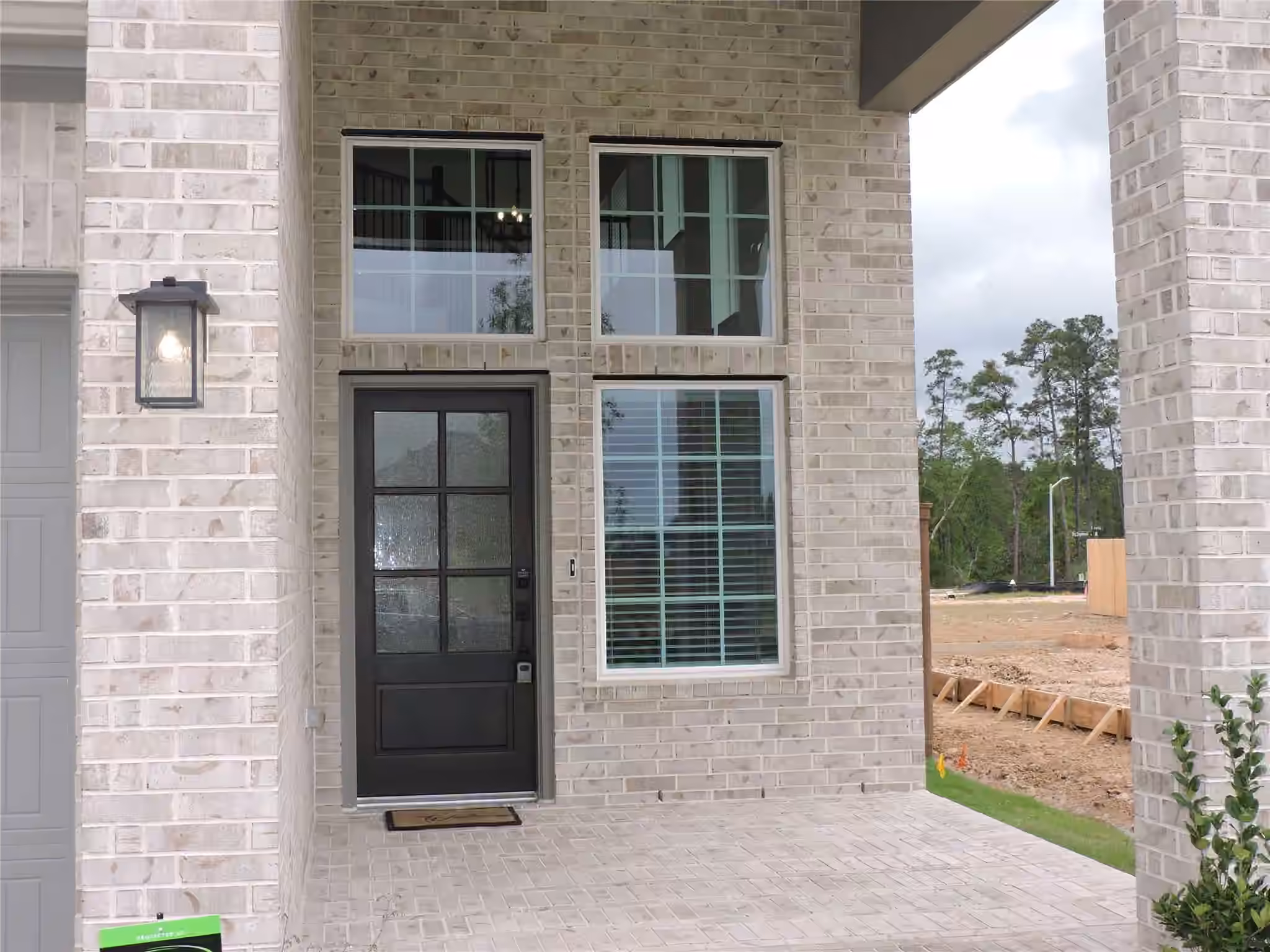 Photo 4 of 12853 Meadow Wind Way, Conroe, TX