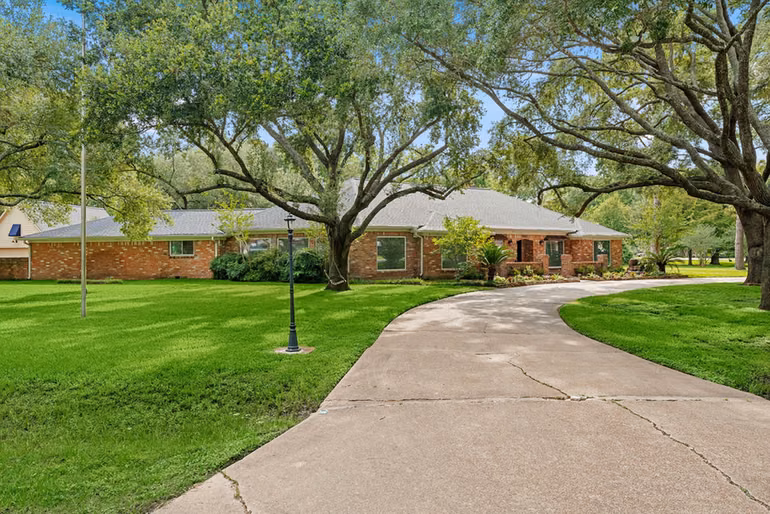 Photo 4 of 17034 N Ivy Circle, Houston, TX