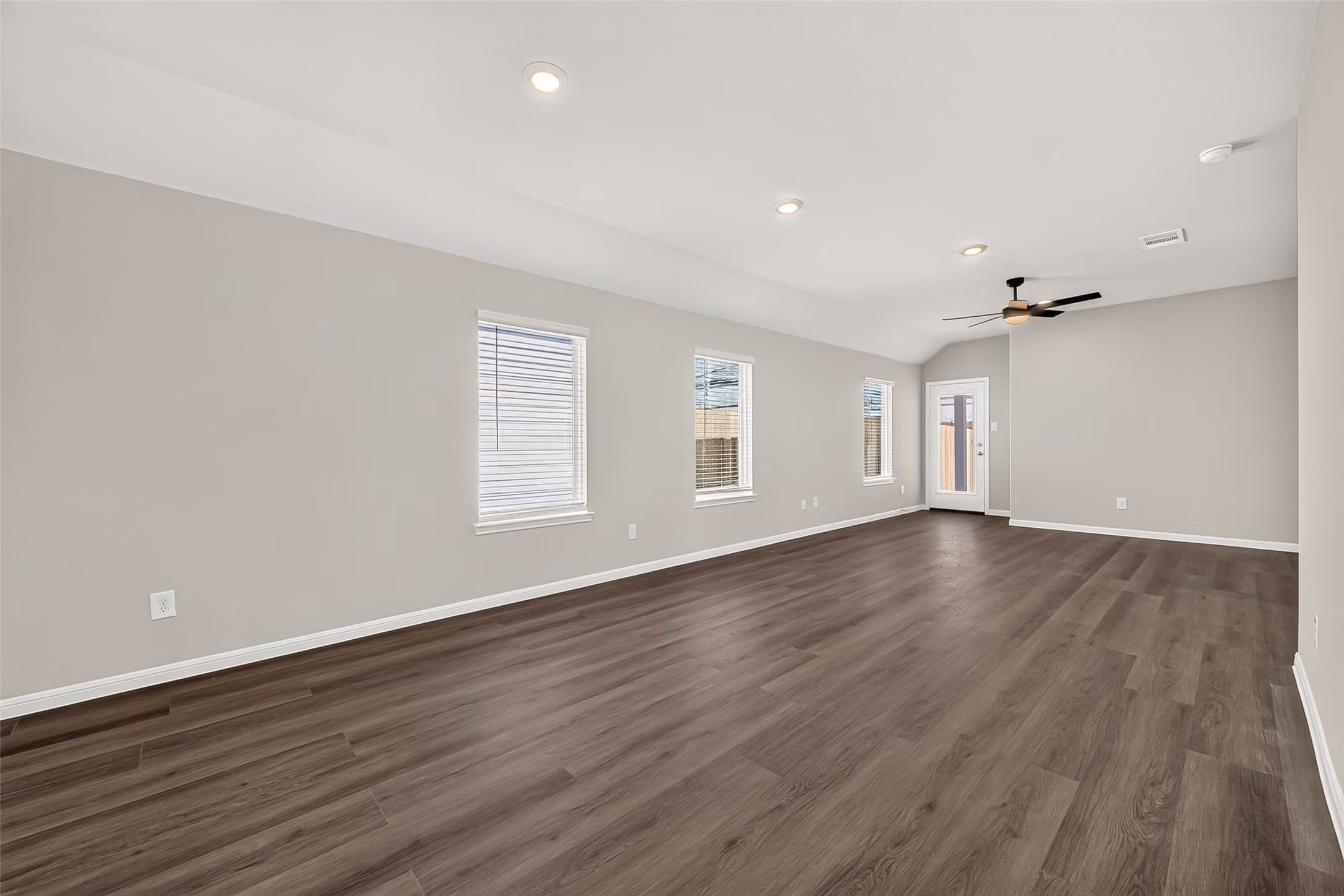 Photo 3 of 2114 Creole Creek Lane, Houston, TX