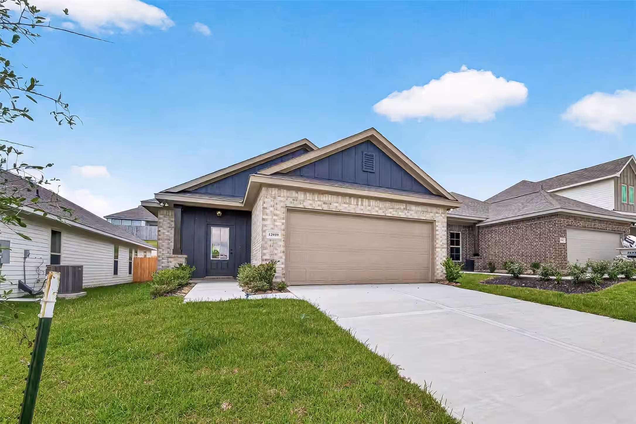 Photo 3 of 12959 Daniel Springs Lane, Magnolia, TX