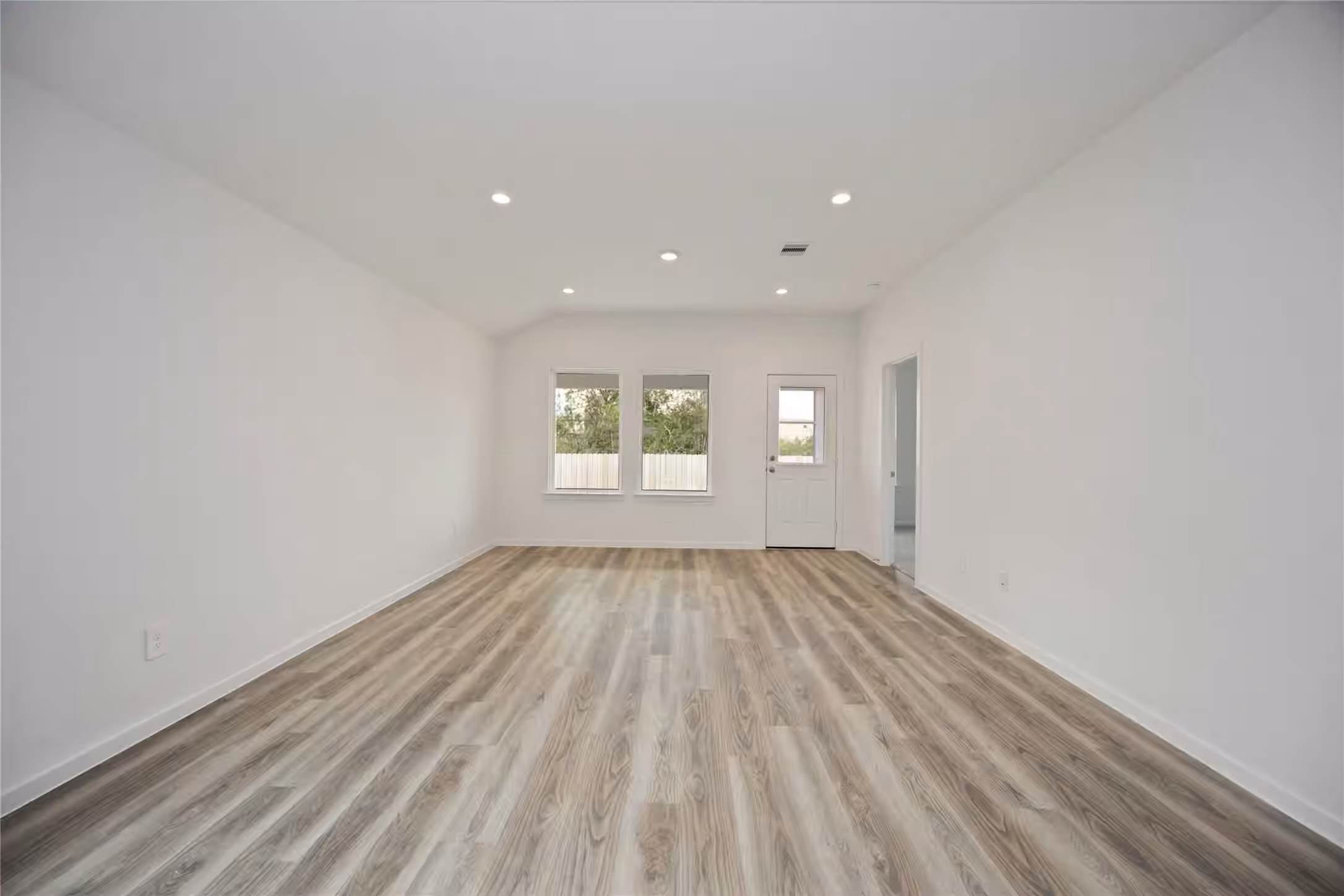 Photo 7 of 5208 Purple Beebalm Way, Houston, TX