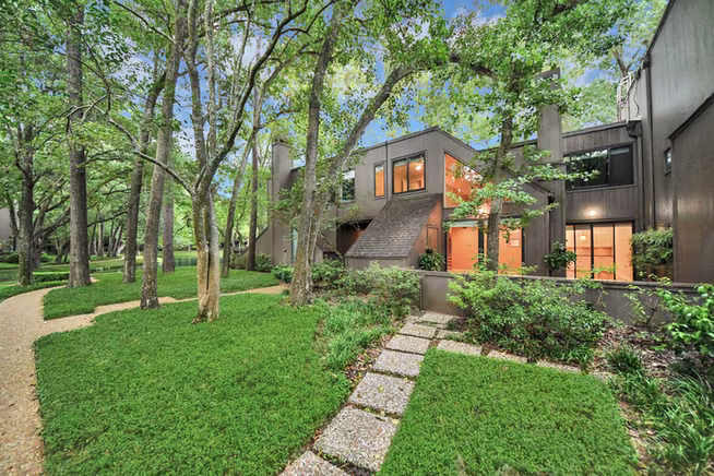 Photo of 153 Litchfield Lane, Houston, TX
