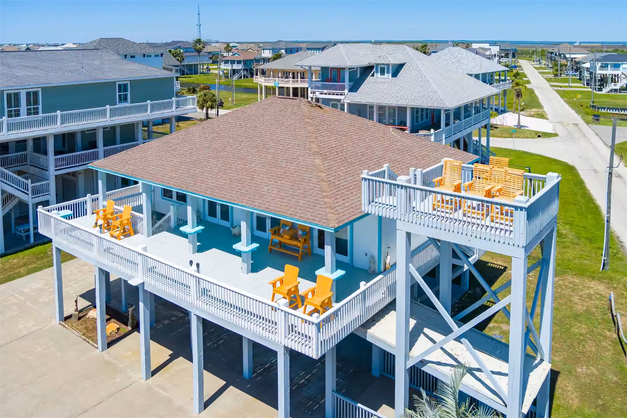Photo 6 of 2639 Whitecap, Crystal Beach, TX