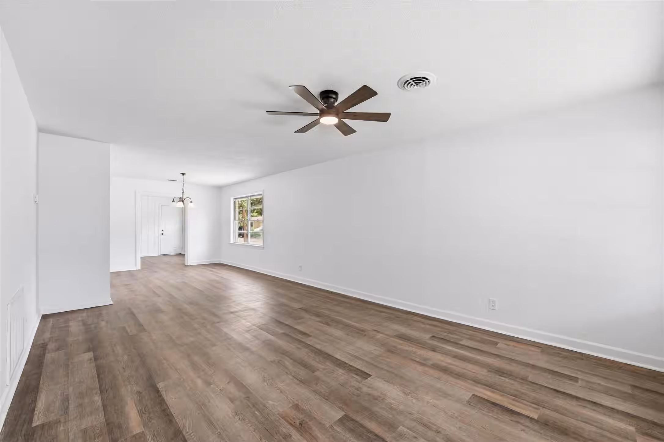 Photo 4 of 5002 Live Oak Drive, Texas City, TX