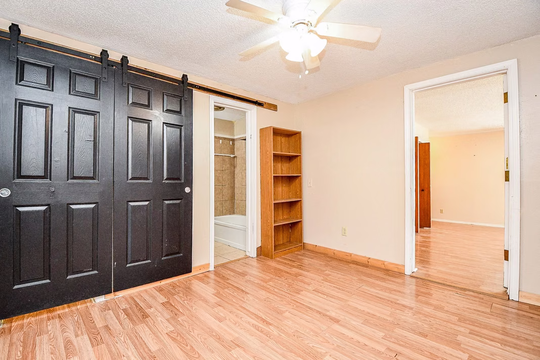 Photo 5 of 808 Morrell Street, Baytown, TX