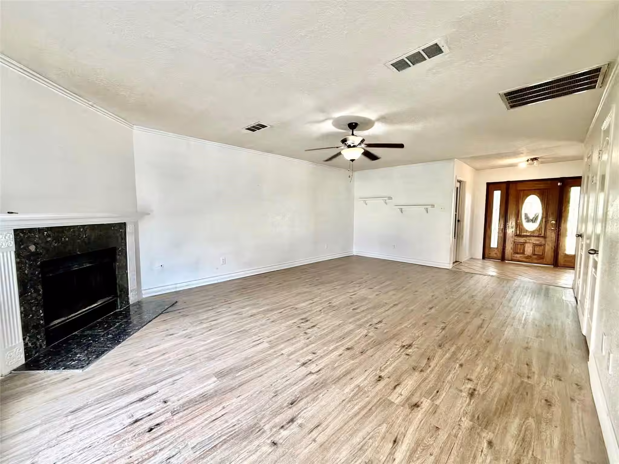 Photo 2 of 223 Almond Drive, Lake Jackson, TX