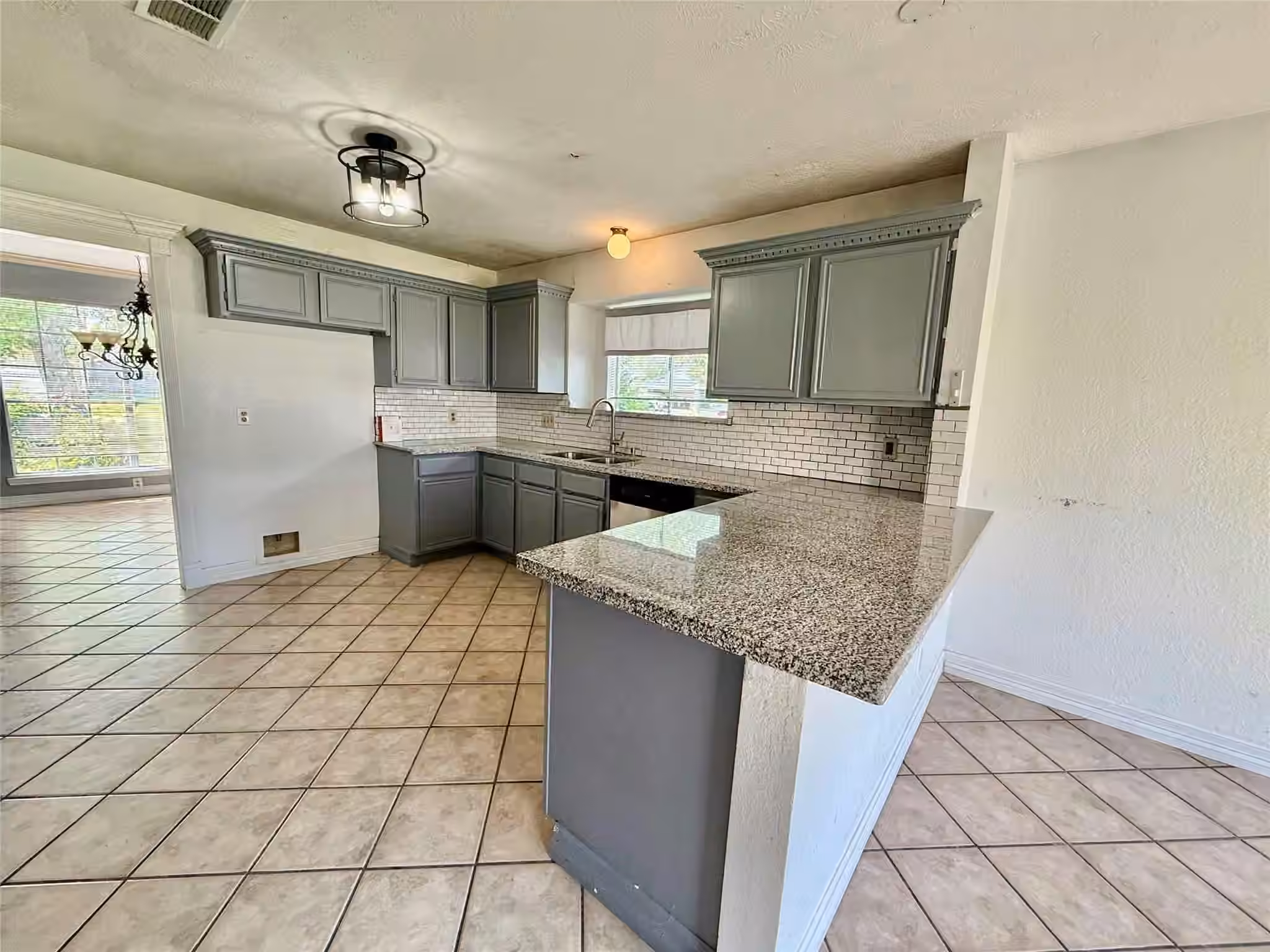 Photo 4 of 223 Almond Drive, Lake Jackson, TX