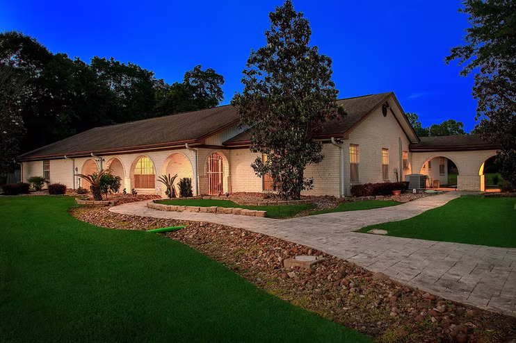 Photo 6 of 23218 Aldine Westfield Road, Spring, TX