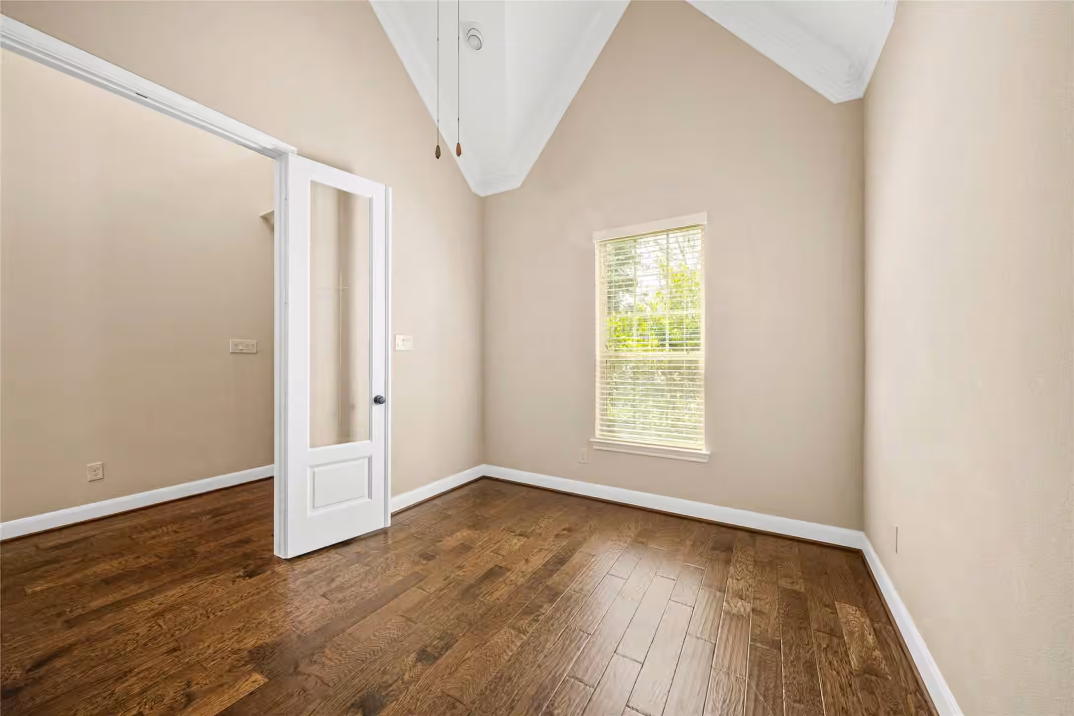 Photo 7 of 27614 Meeks Bay Court, Katy, TX