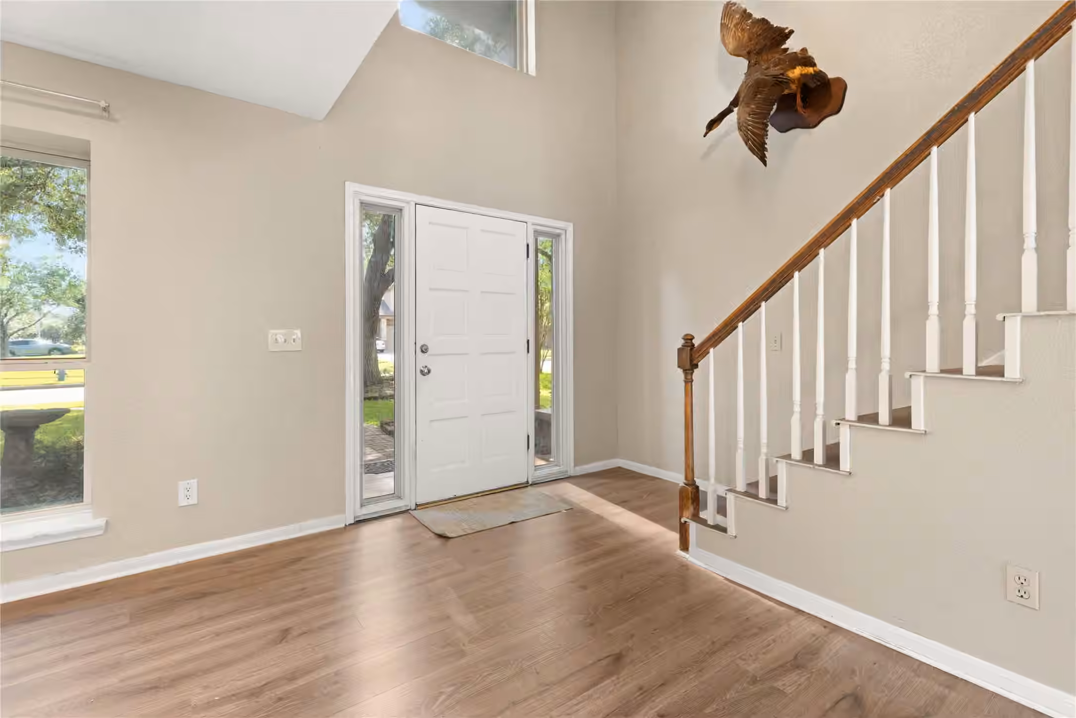 Photo 6 of 4134 Lakepointe Forest Drive, Seabrook, TX