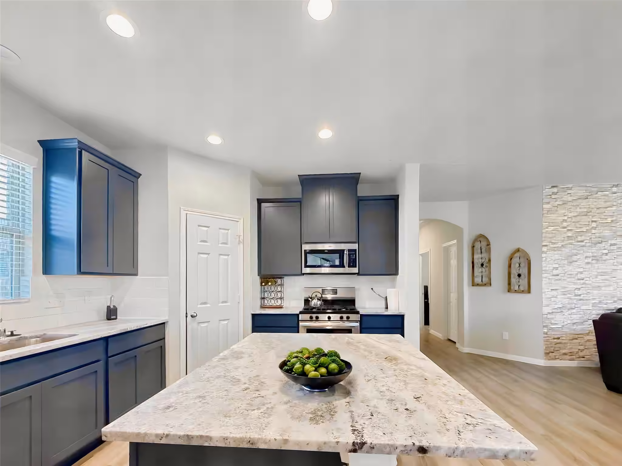 Photo 5 of 1412 Sundown Glen Lane, Katy, TX