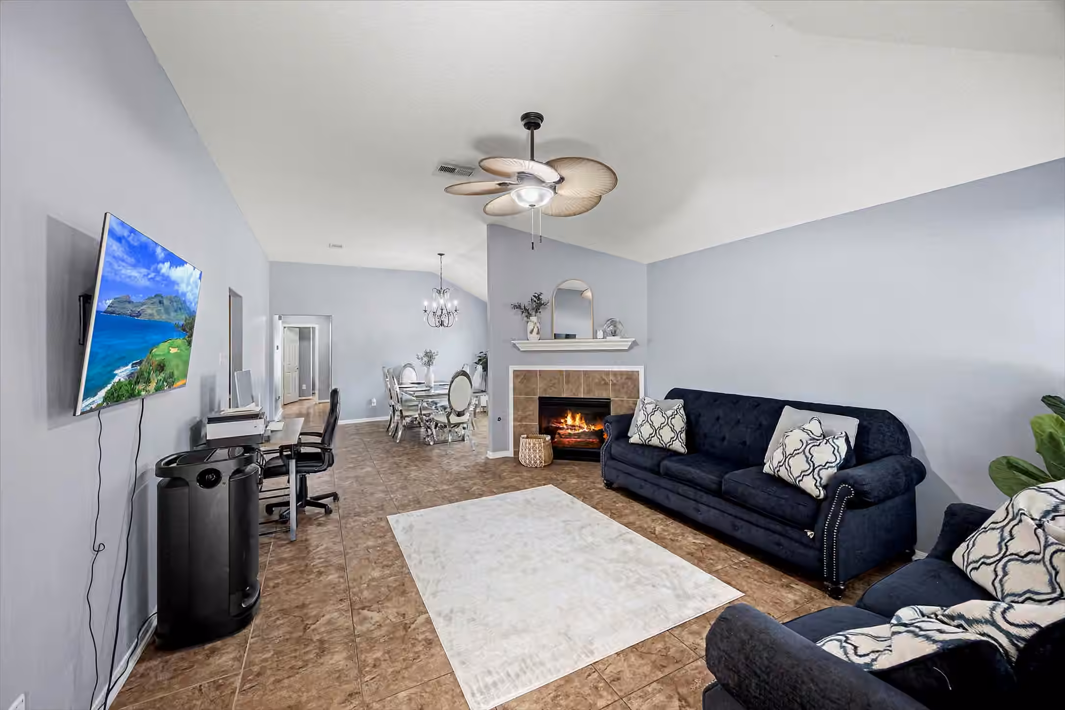 Photo 2 of 5623 Cinnamon Lake Drive, Baytown, TX