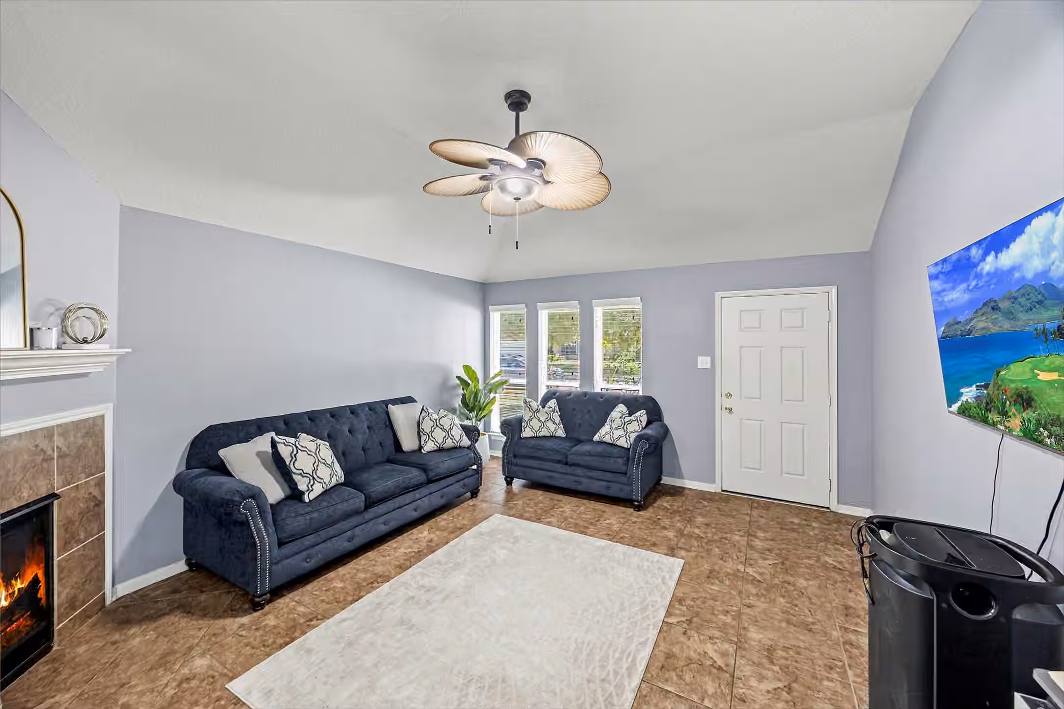 Photo 3 of 5623 Cinnamon Lake Drive, Baytown, TX