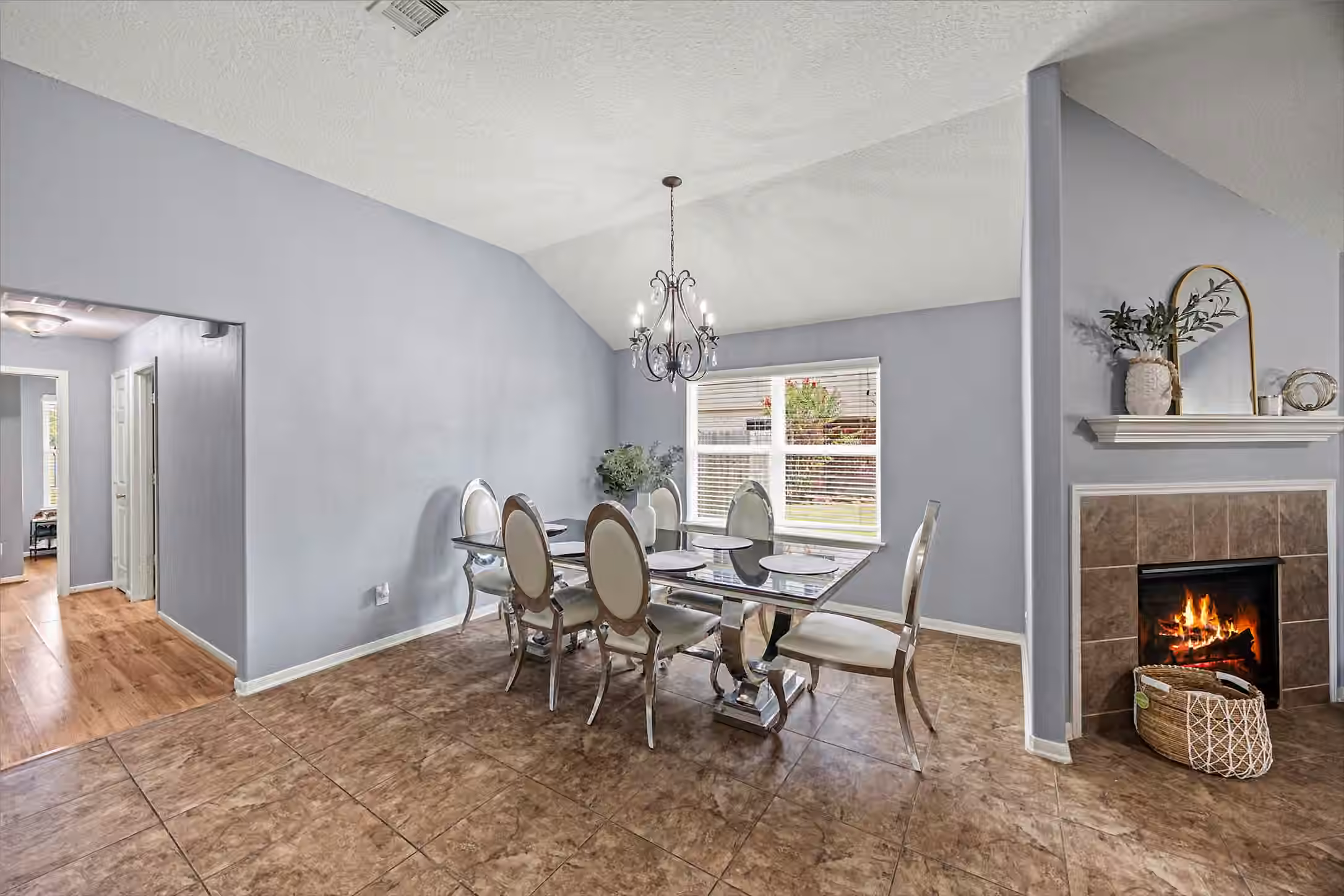 Photo 4 of 5623 Cinnamon Lake Drive, Baytown, TX