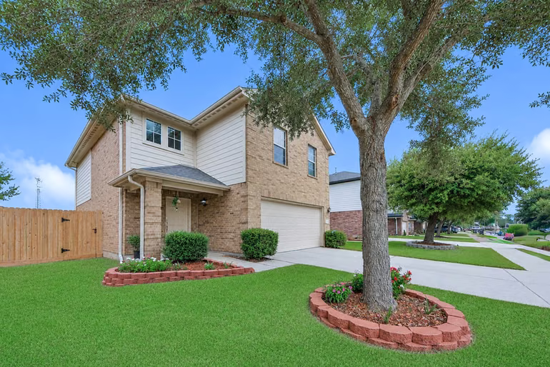 Photo 2 of 5019 Royal Cypress Drive, Katy, TX