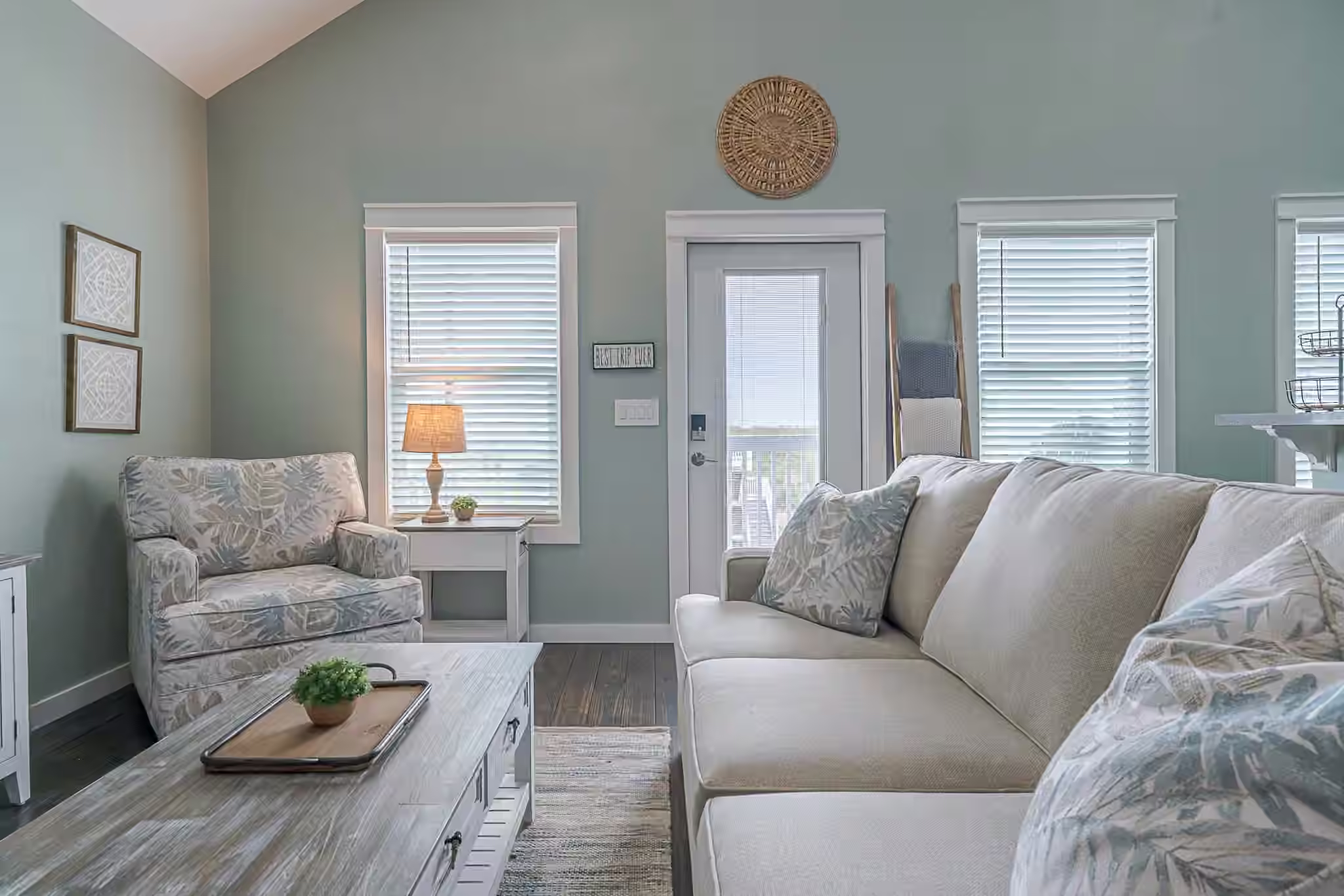 Photo 4 of 1057 Johnson Road, Gilchrist, TX