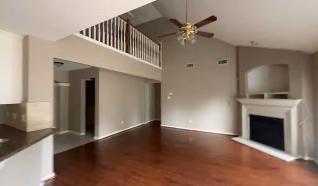 Photo 4 of 1702 Whispering Forest Drive, Houston, TX
