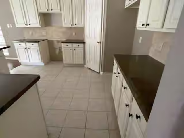 Photo 7 of 1702 Whispering Forest Drive, Houston, TX