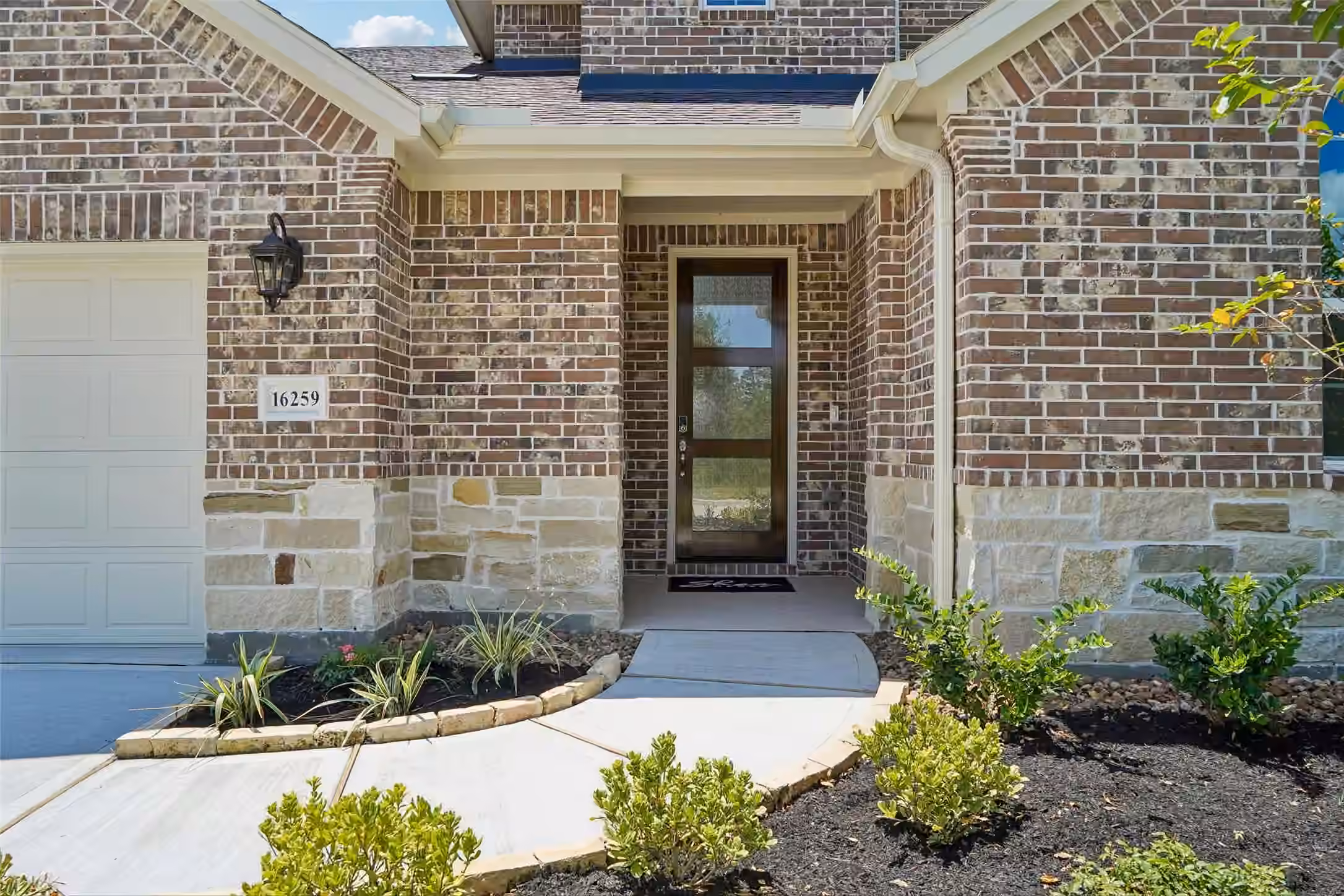 Photo 2 of 16259 Sheridan River Trail, Conroe, TX