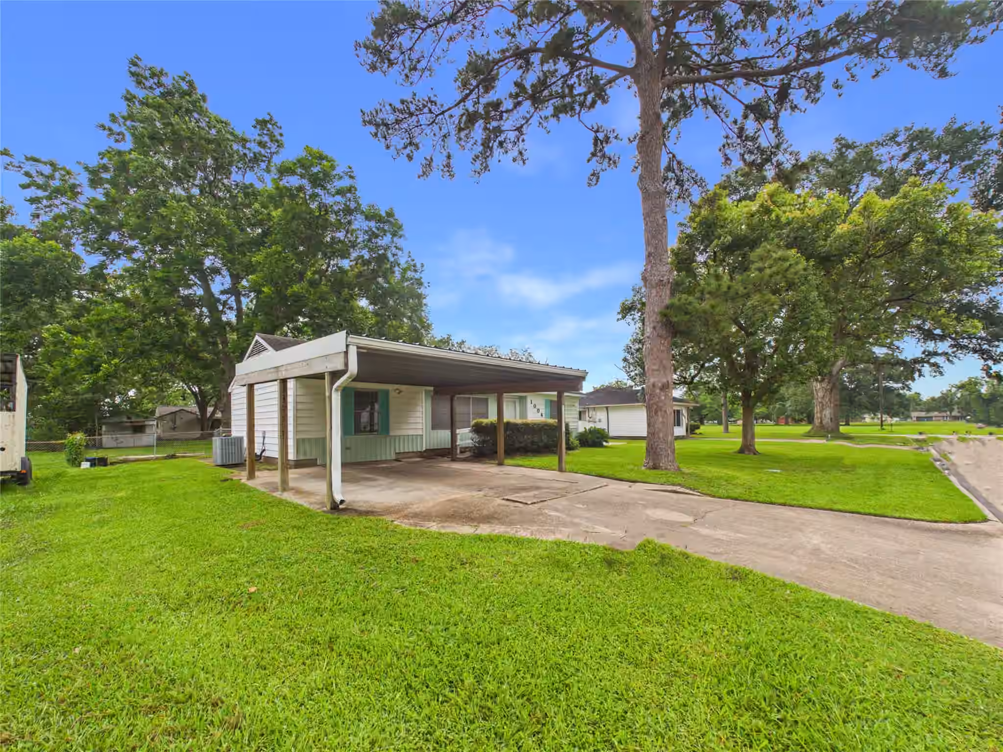 Photo 3 of 1006 Mac Drive, Sweeny, TX