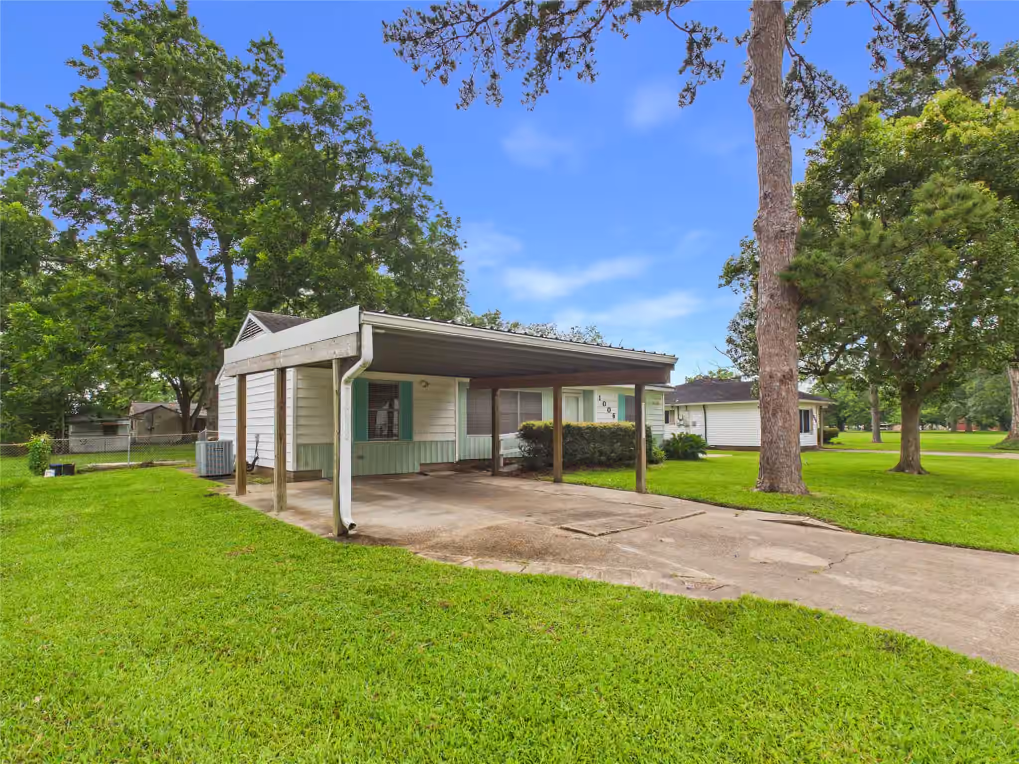 Photo 5 of 1006 Mac Drive, Sweeny, TX