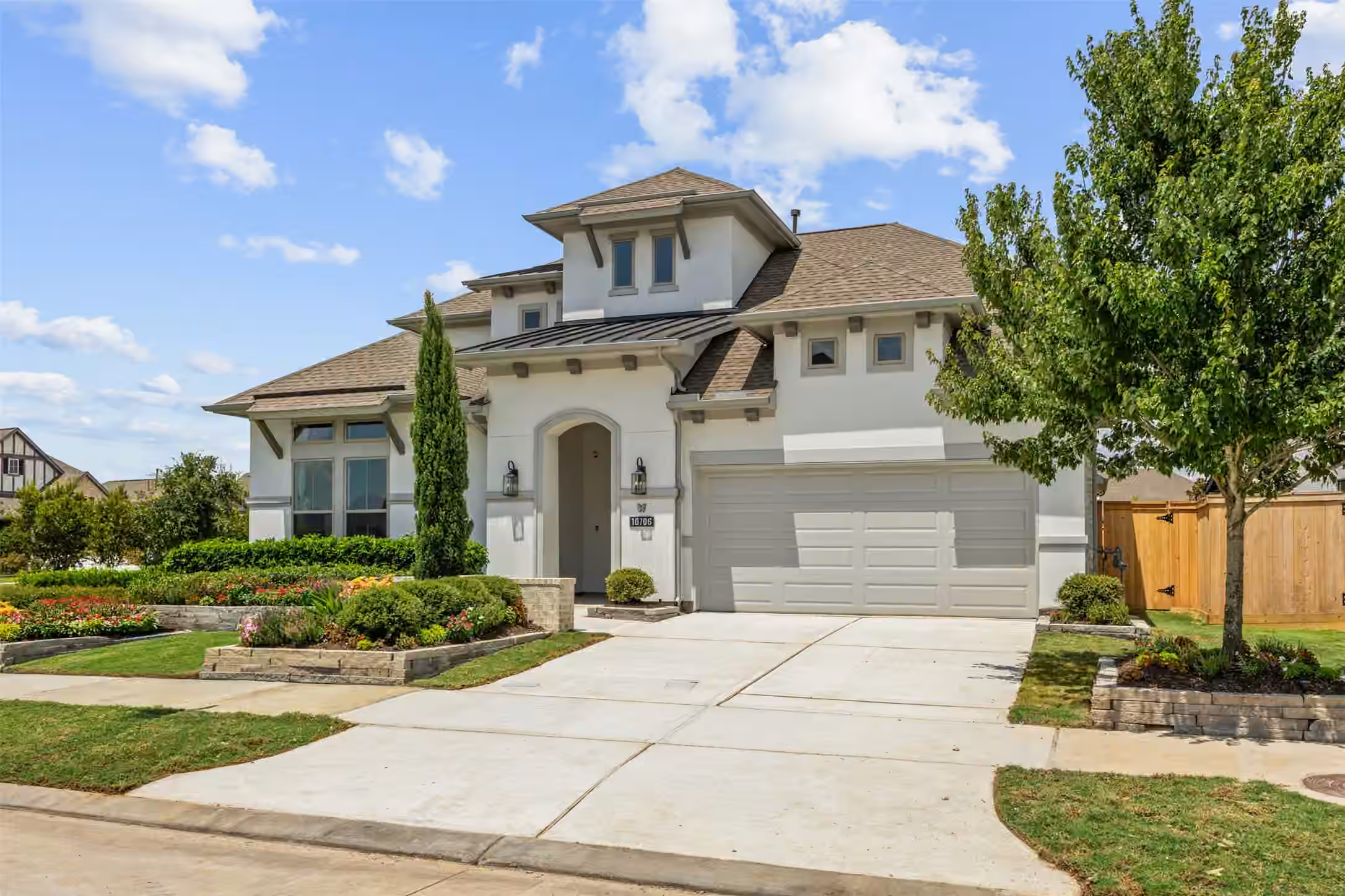 Photo 3 of 10706 Monarch Butterfly Drive, Cypress, TX