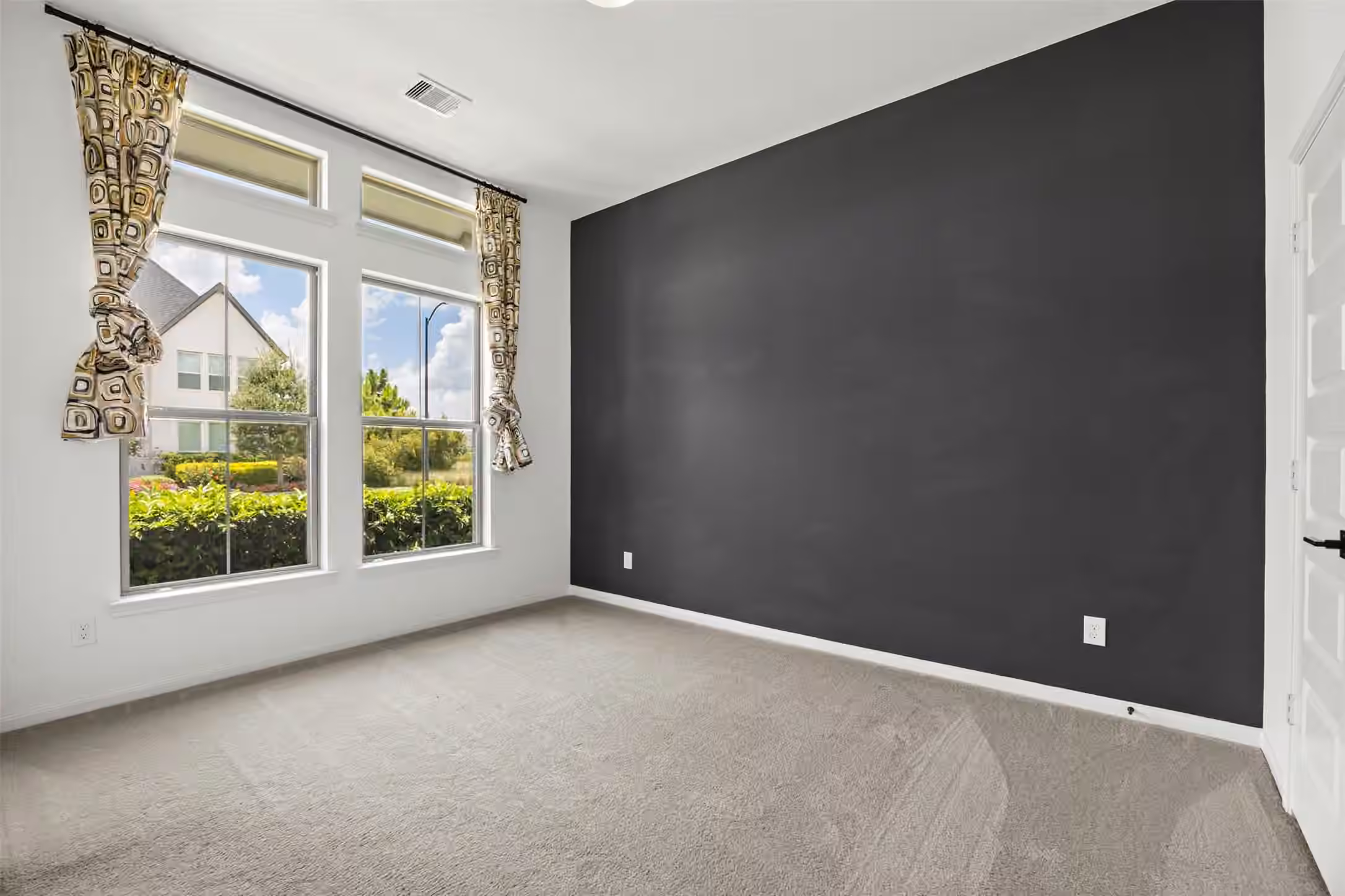 Photo 6 of 10706 Monarch Butterfly Drive, Cypress, TX