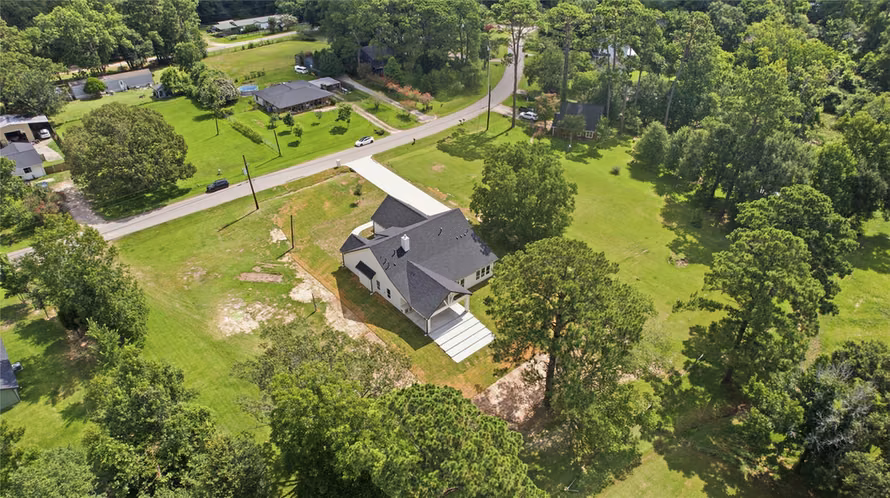 Photo 6 of 630 County Road 4023, Dayton, TX