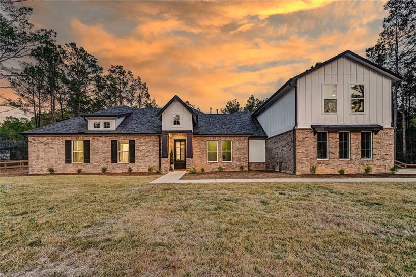 Photo of 15640 Forest Grove Drive, Willis, TX 77378