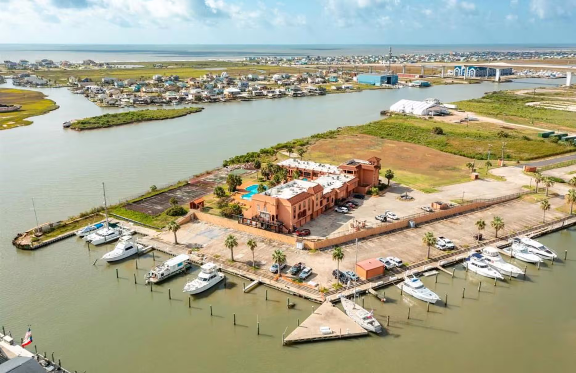 Photo 3 of 411 Sailfish Avenue 102, Freeport, TX