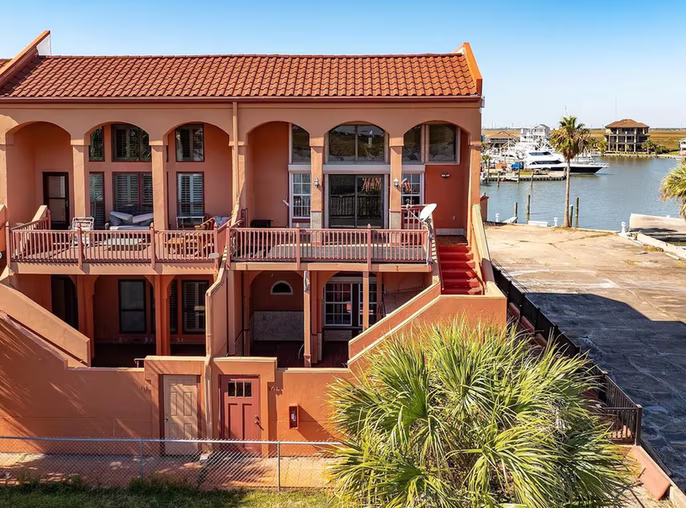 Photo 5 of 411 Sailfish Avenue 102, Freeport, TX