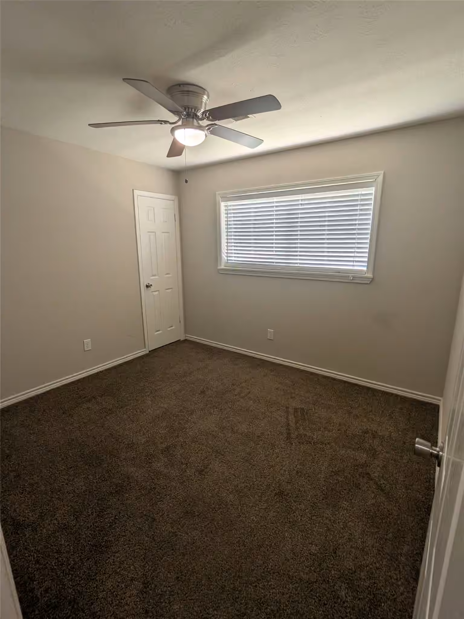Photo 6 of 4018 Rosewin Circle, Houston, TX