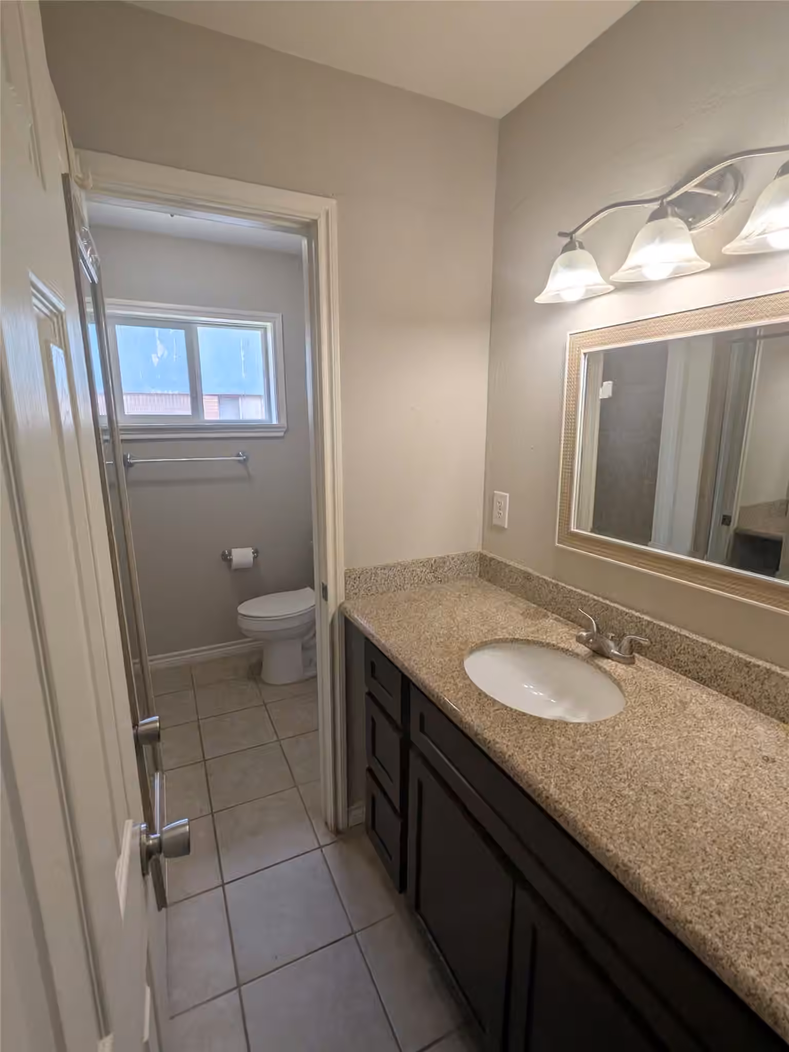 Photo 7 of 4018 Rosewin Circle, Houston, TX