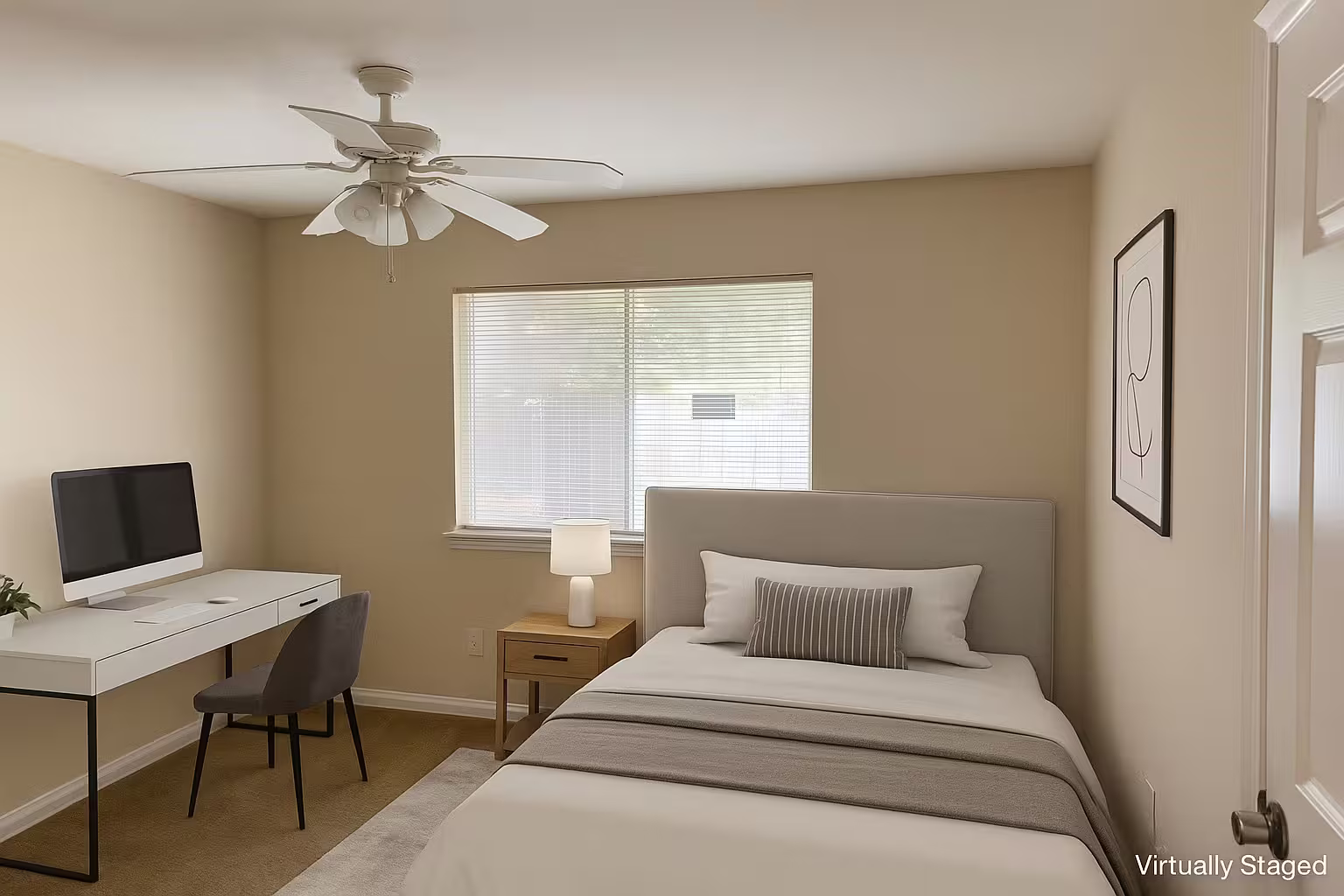 Photo 5 of 12307 Longfellow Drive, Montgomery, TX