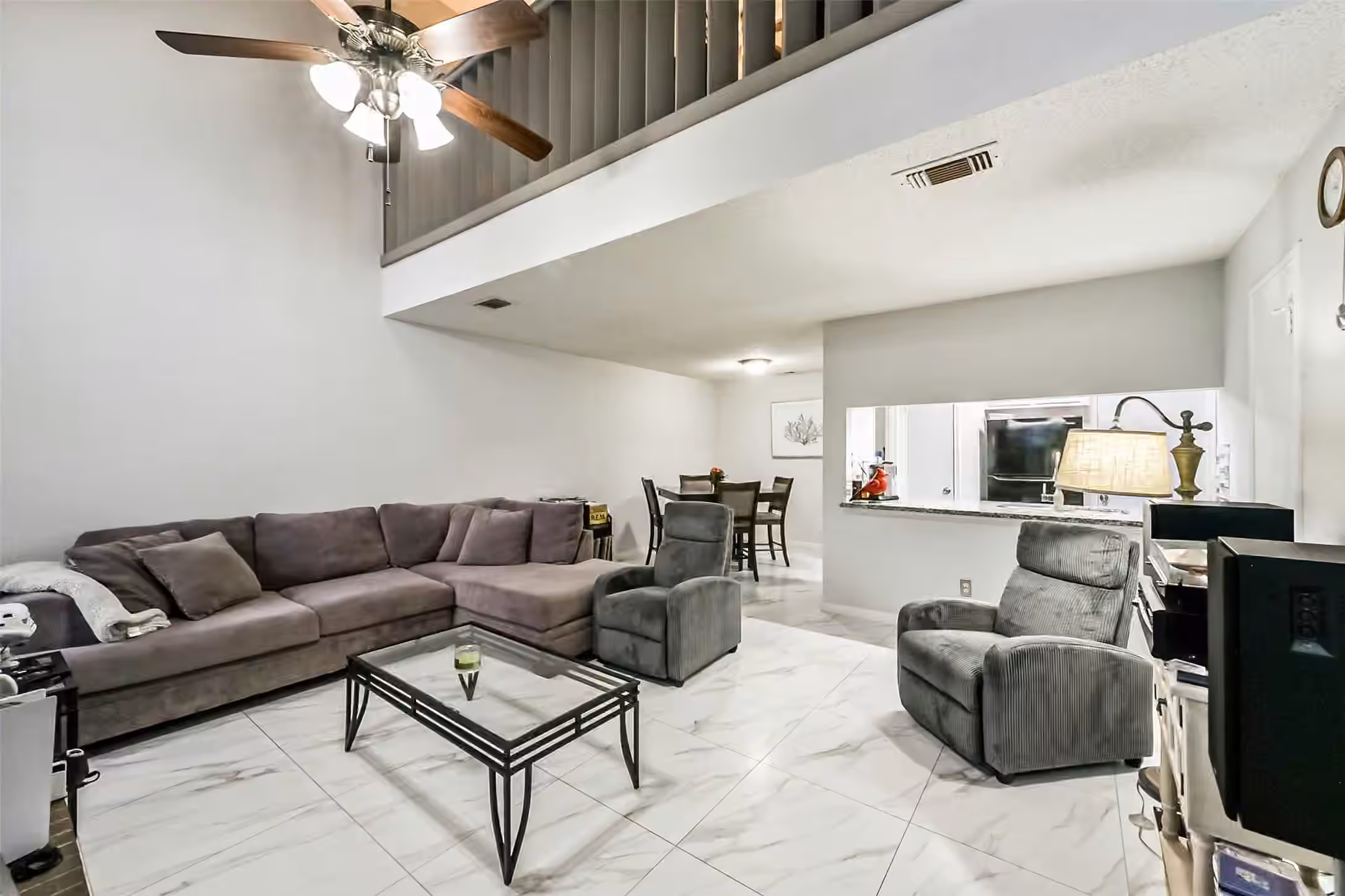 Photo 4 of 13798 Hollowgreen Drive 305, Houston, TX