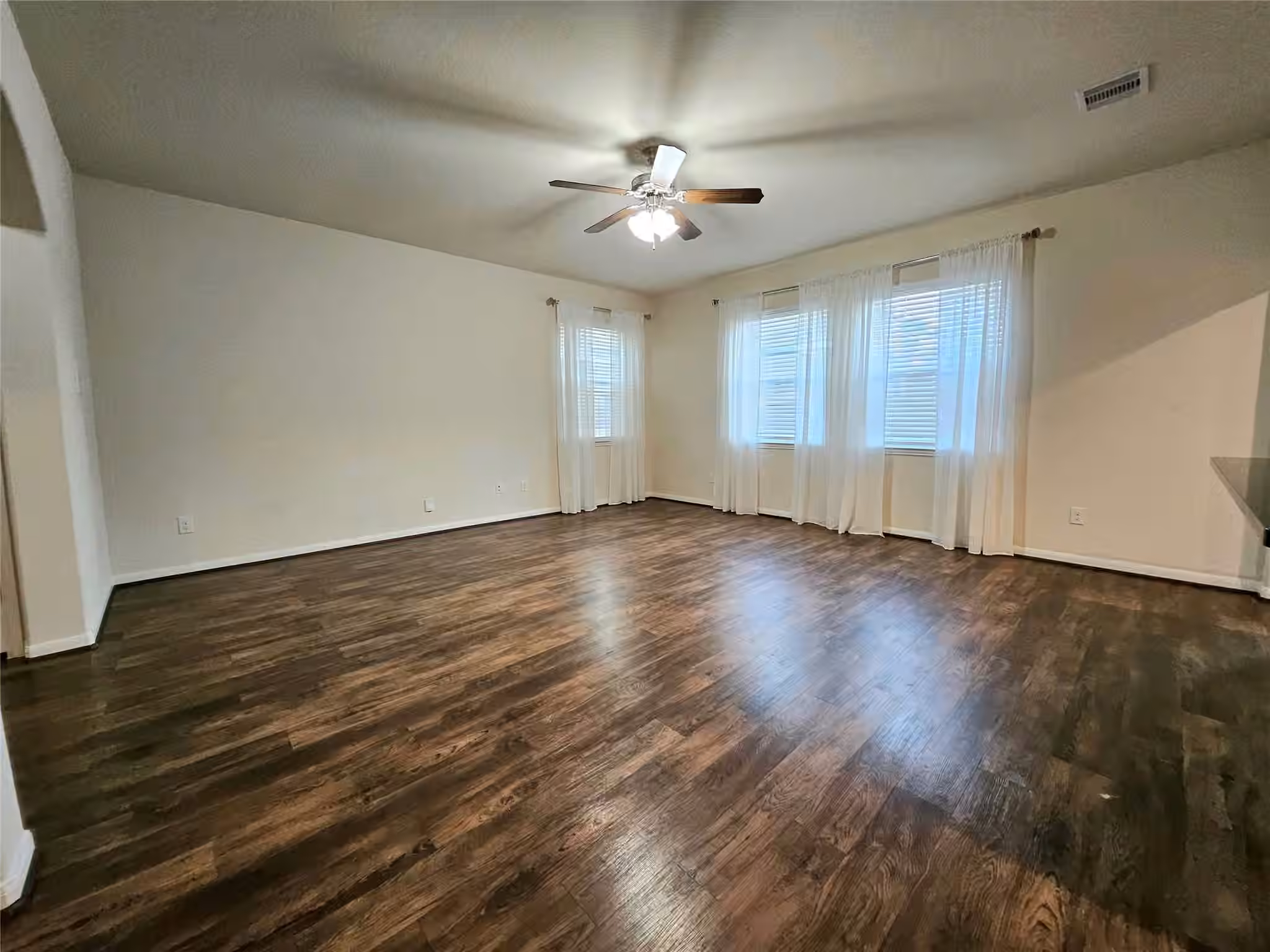 Photo 7 of 7614 Terra Grove Drive, Houston, TX