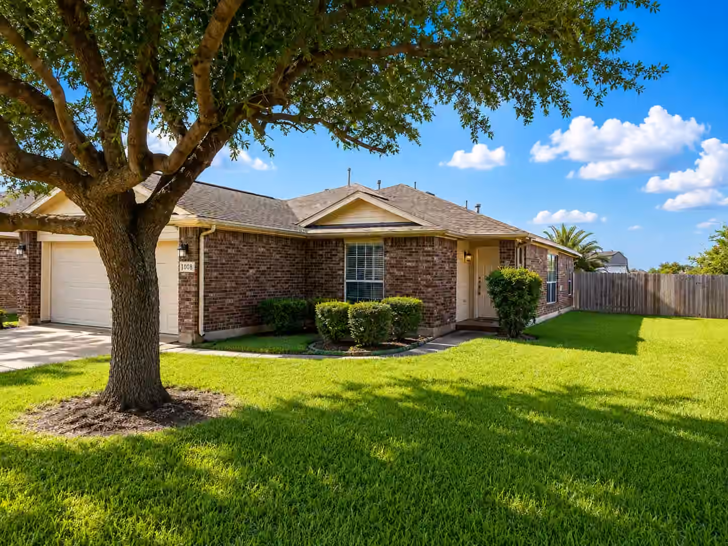 Photo 3 of 110 Rodeo Drive, Manvel, TX
