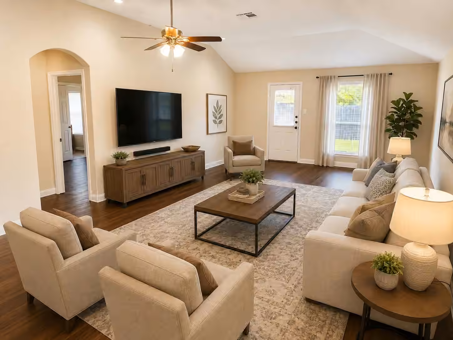 Photo 7 of 110 Rodeo Drive, Manvel, TX