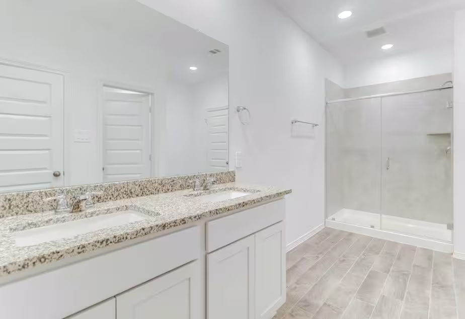 Photo 7 of 14423 Sunny Bend Way, Conroe, TX