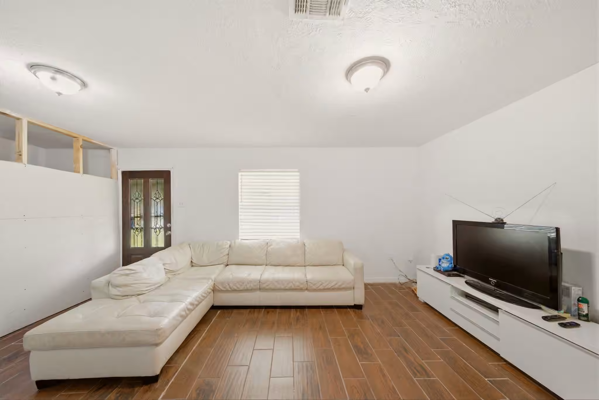Photo 4 of 7511 Arnim Street, Houston, TX