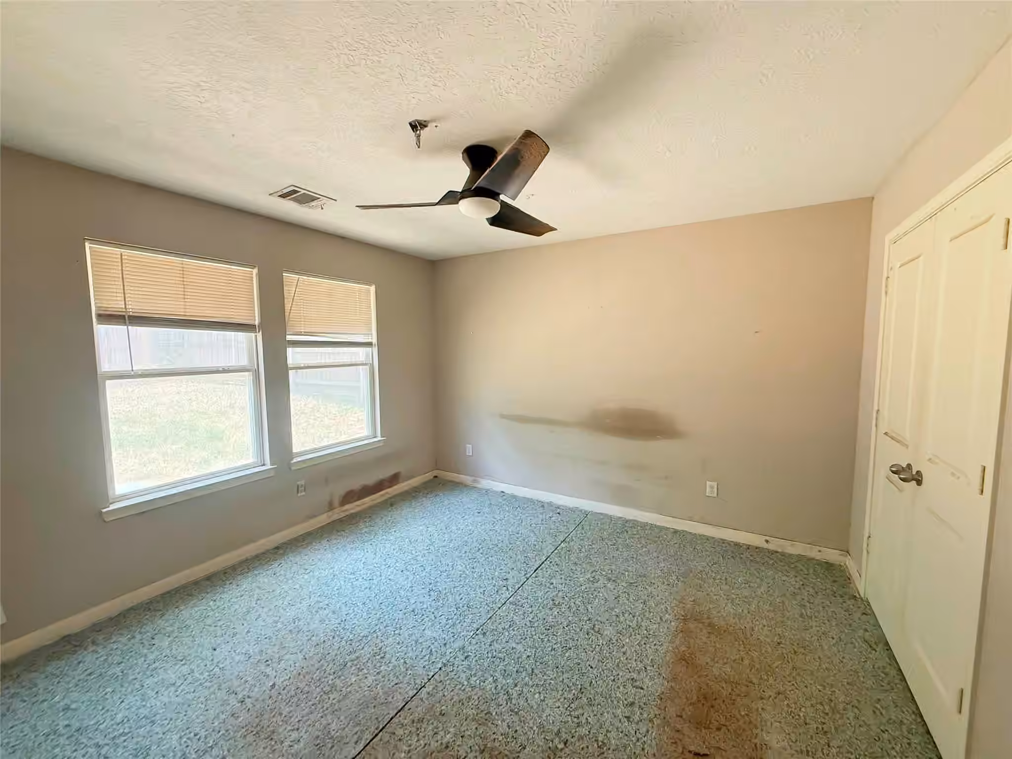 Photo 5 of 15028 Austin Road, Willis, TX