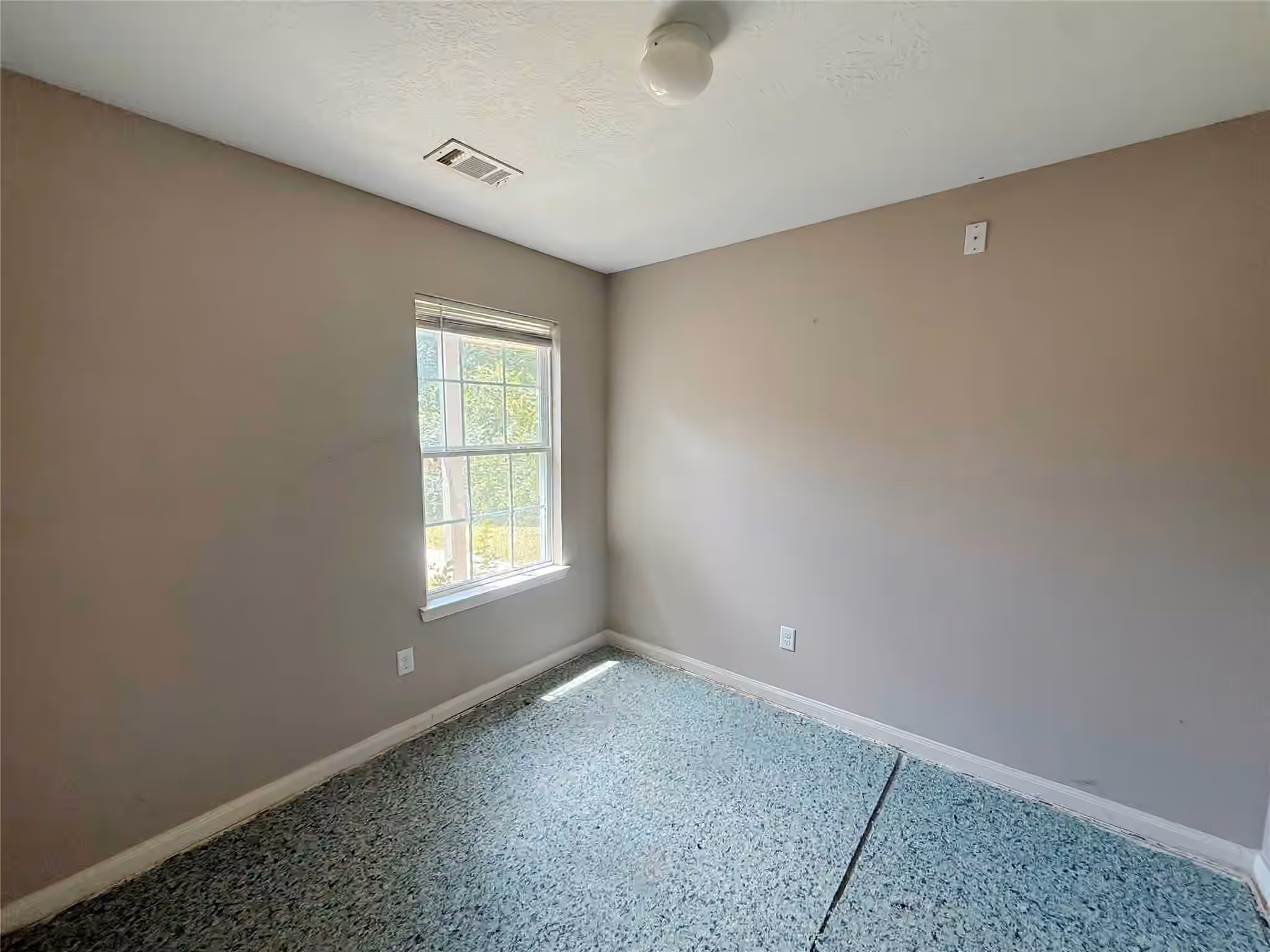 Photo 7 of 15028 Austin Road, Willis, TX