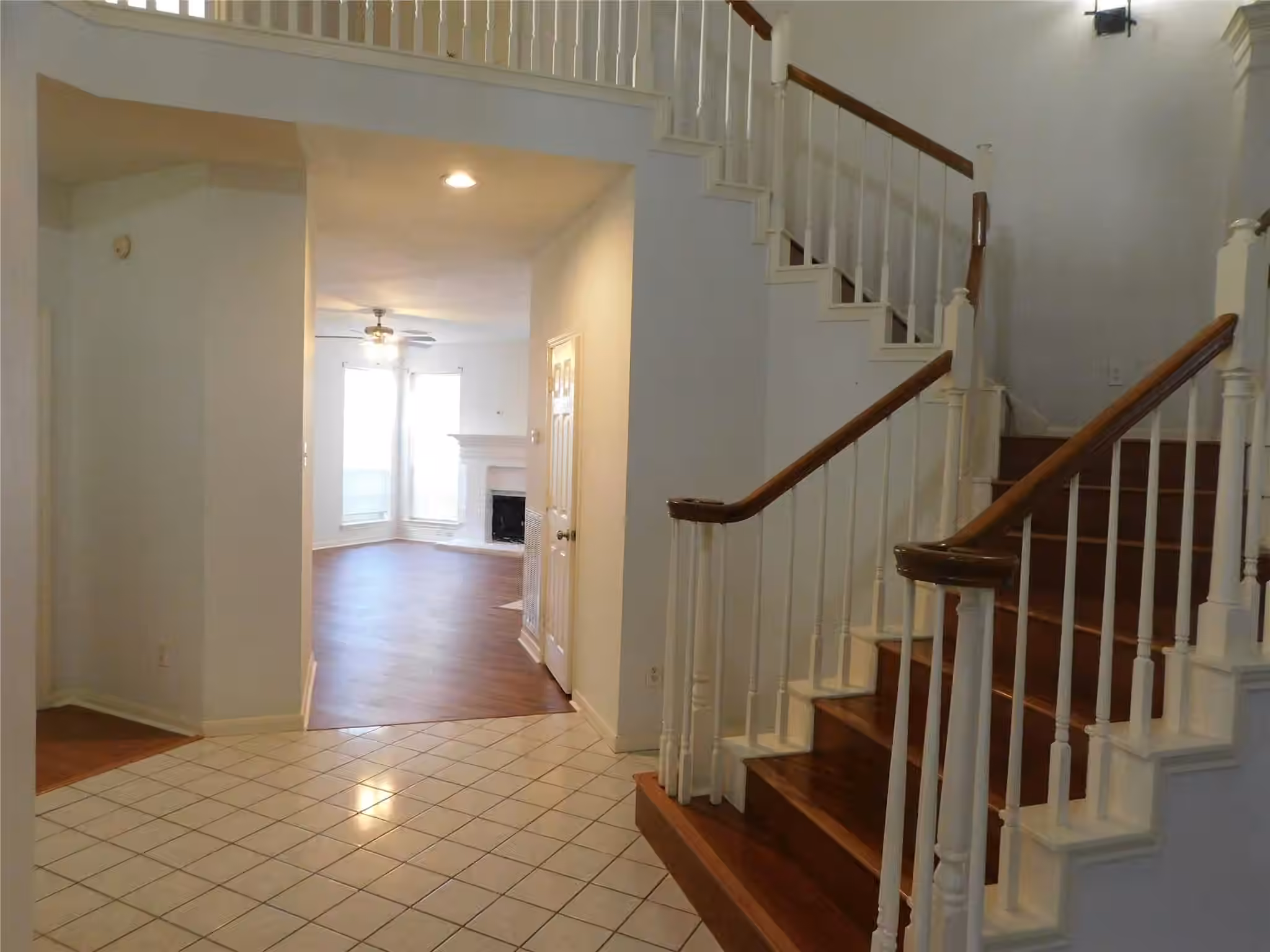 Photo 3 of 2322 Edgewood Drive, Missouri City, TX