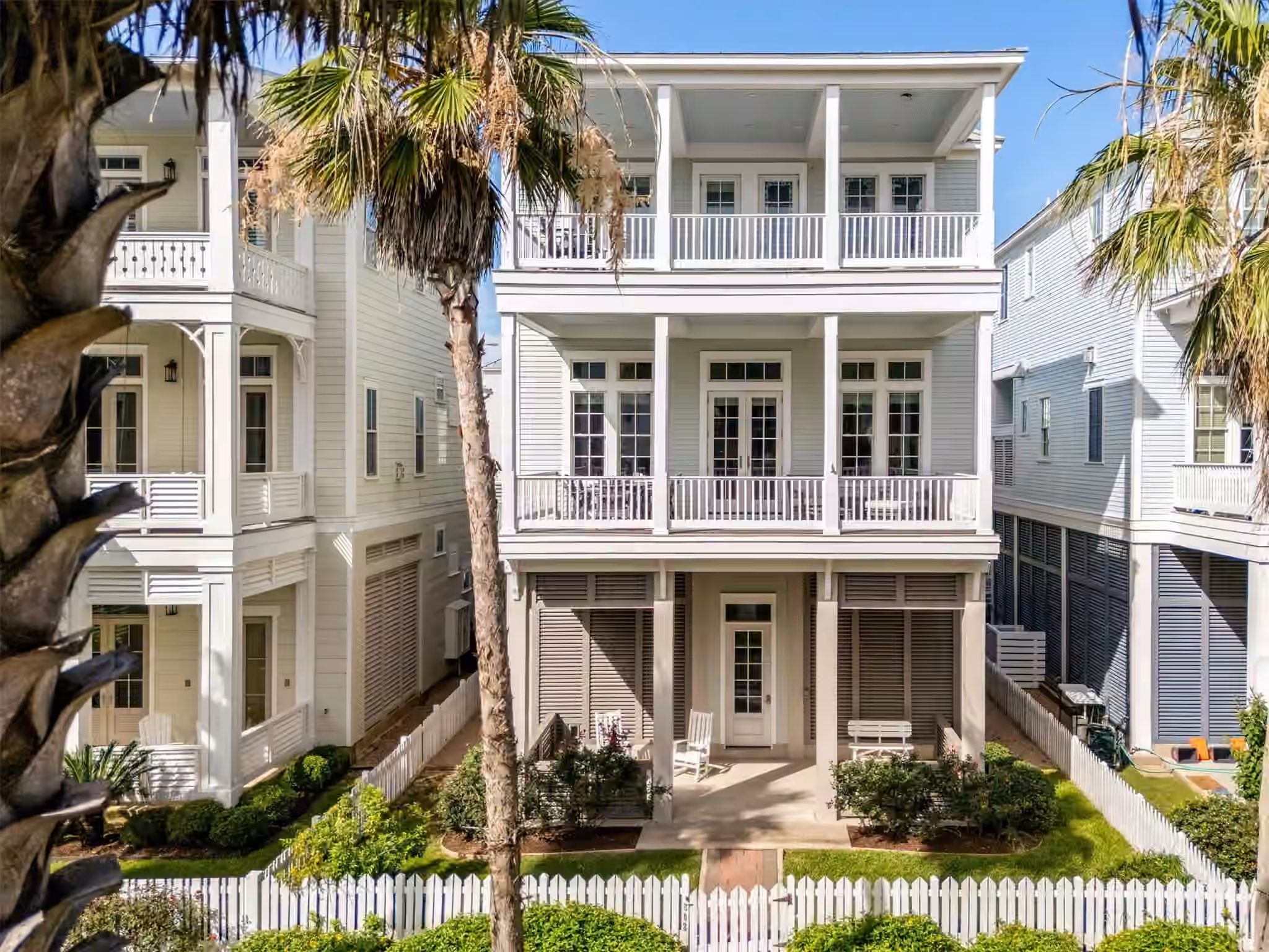 Photo of 802 Beachtown Passage, Galveston, TX
