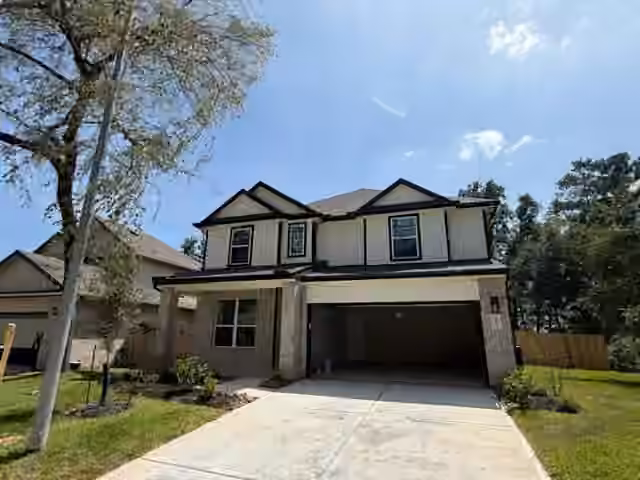 Photo 2 of 12963 Shady Grove Lane, Montgomery, TX