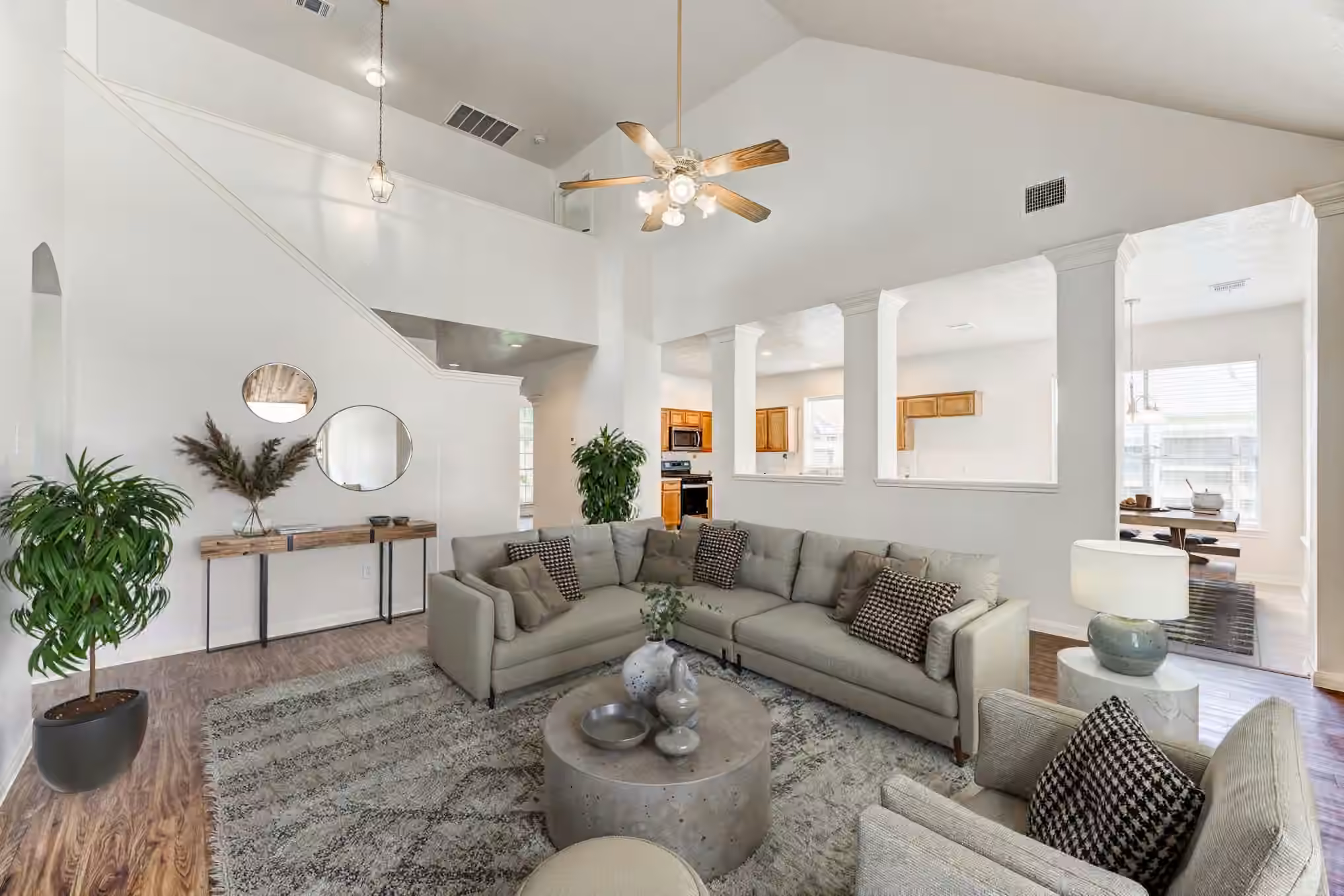Photo 3 of 8510 Nashwood Court, Houston, TX
