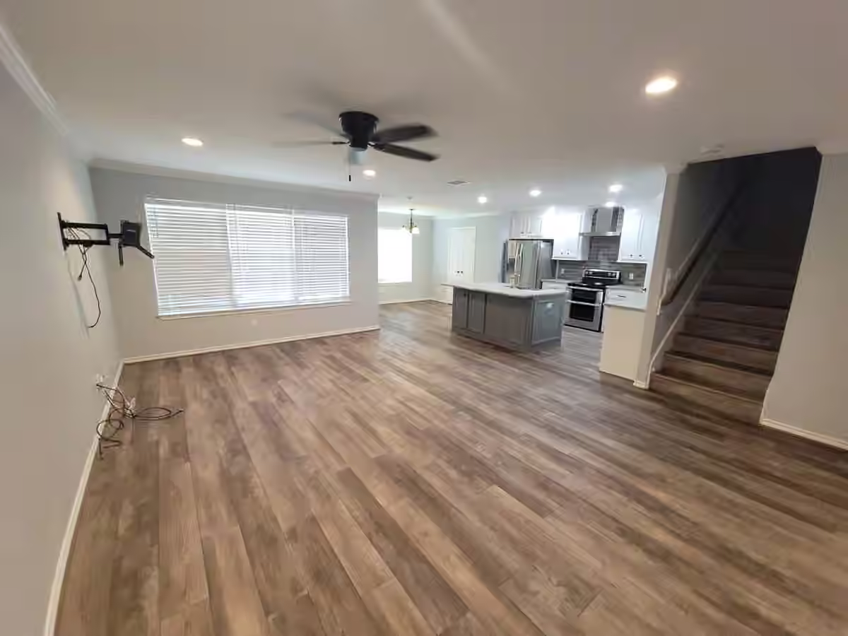 Photo 4 of 115 Sendero Drive, Huntsville, TX