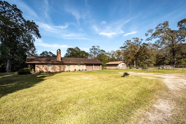 Photo 2 of 10488 Fostoria Road, Cleveland, TX