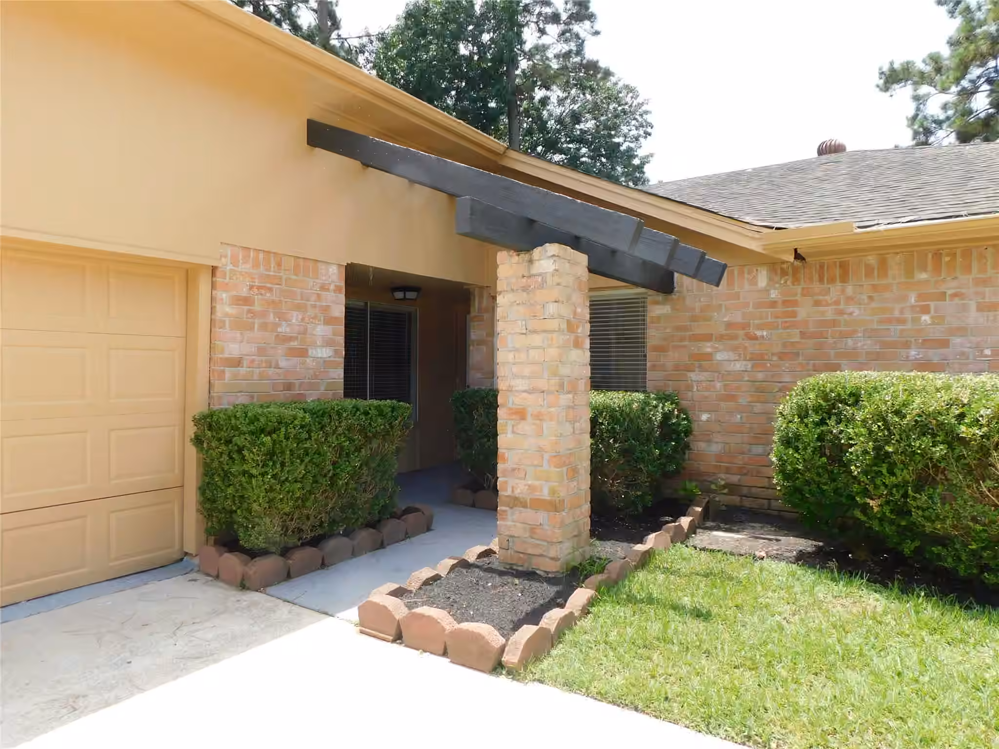 Photo 3 of 1115 Harpings Way, Crosby, TX